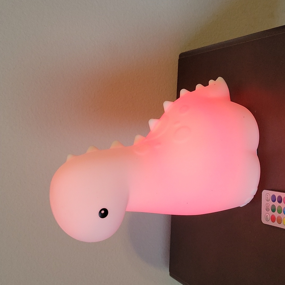 LED Color Changing Tap Light - Picture 8 of 12